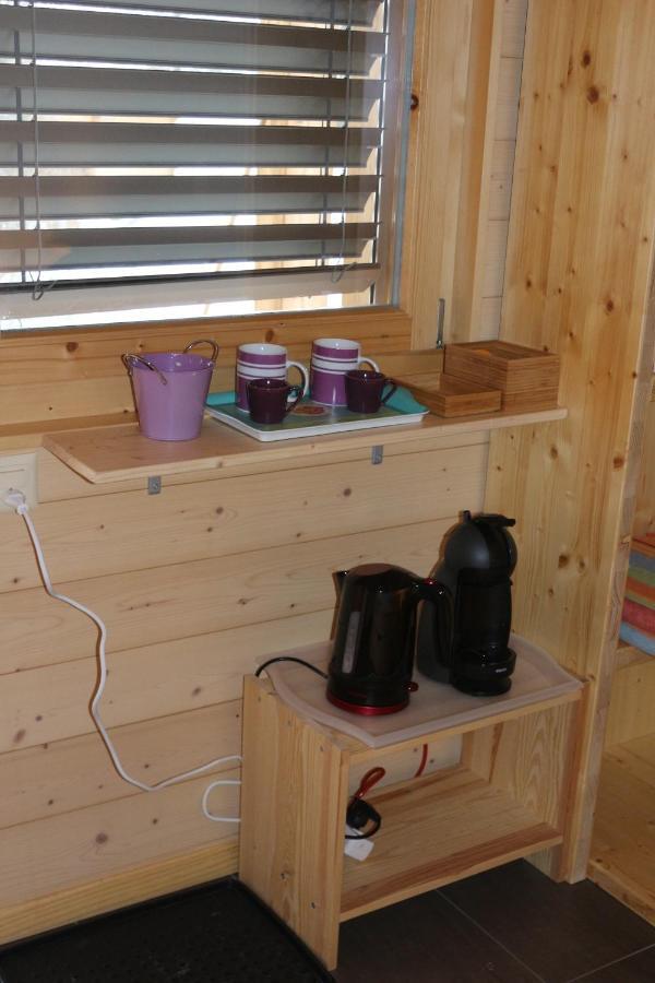 Chalet Tzarbonire Bed and Breakfast Chalais Exteriör bild